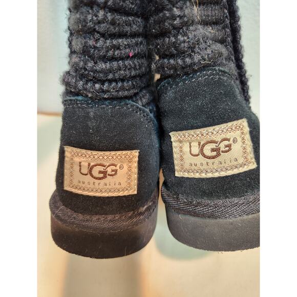 EUC - UGG Women's Classic‎ Cardy Boots Black Size 7 – Cozy & Stylish - Picture 2 of 7